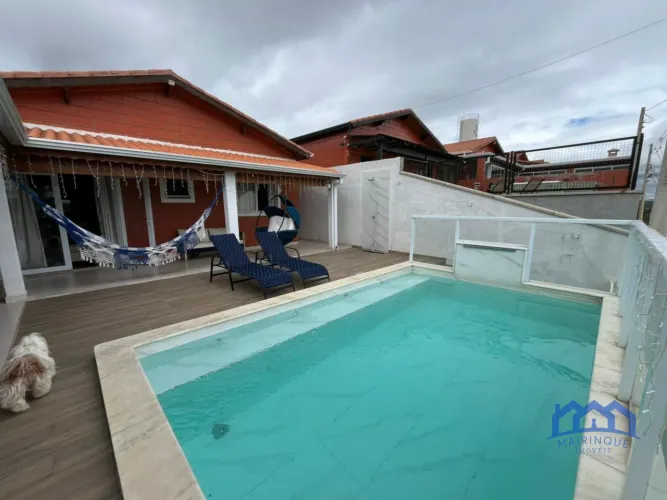 Chalé com 2 Quartos e 2 banheiros à Venda, 213 m² por R$ 500.000 Cód. ch2610