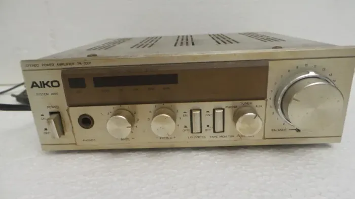 AMPLIFICADOR AIKO PA-3000 PRECISANDO DE REPAROS NÃO ESTÁ LIGANDO