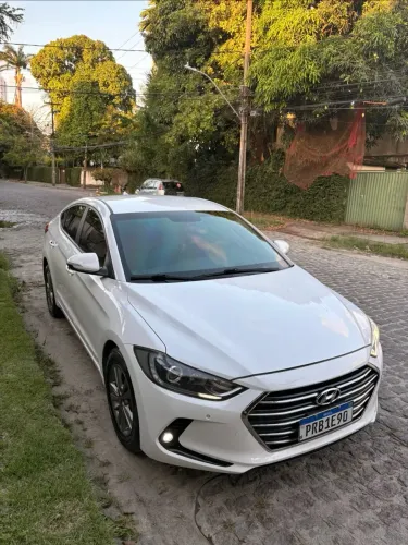 Hyundai Elantra Special Edit. 2.0 16V Flex Aut. 2017