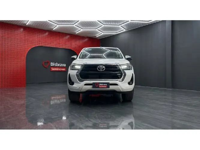 Toyota Hilux CD SRV 4X4 2.8 TDI Diesel Aut. 2025