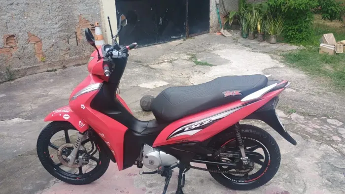 Vendo Honda biz todo em dia
