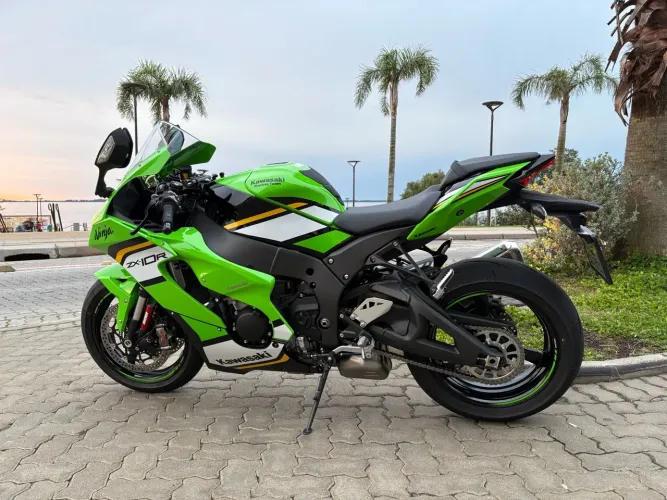Kawasaki Ninja Zx-10/ Zx-10r 1000cc 2025