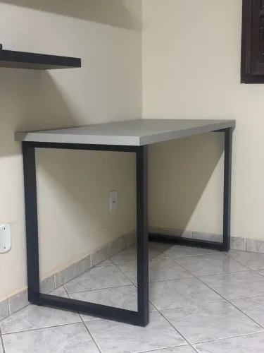 Mesa estilo industrial