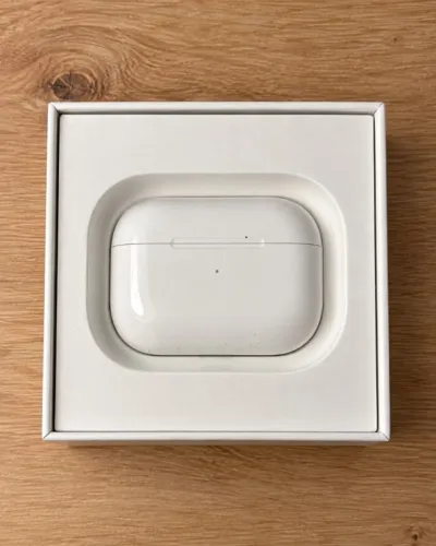 AirPods Pro 2ª geração original, com caixa e cabo USB-C