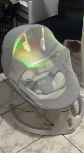 Cadeirinha para bebê musical