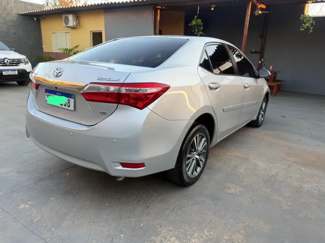 Toyota Corolla GLI 1.8 Flex 16V Aut. 2015