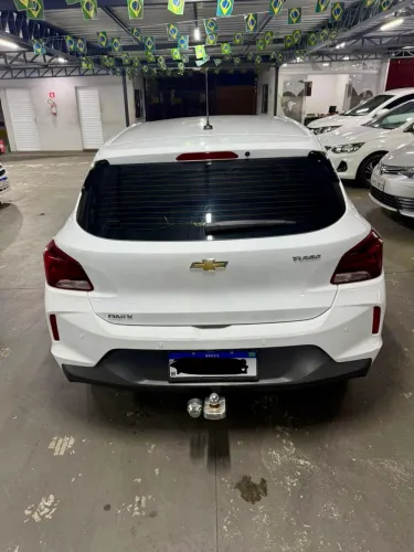 Chevrolet Onix Hatch 1.0 12V TB Flex Aut. 4P 2021