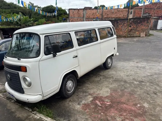Volkswagen Kombi Standard 1.4 MI Total Flex 8V 2012