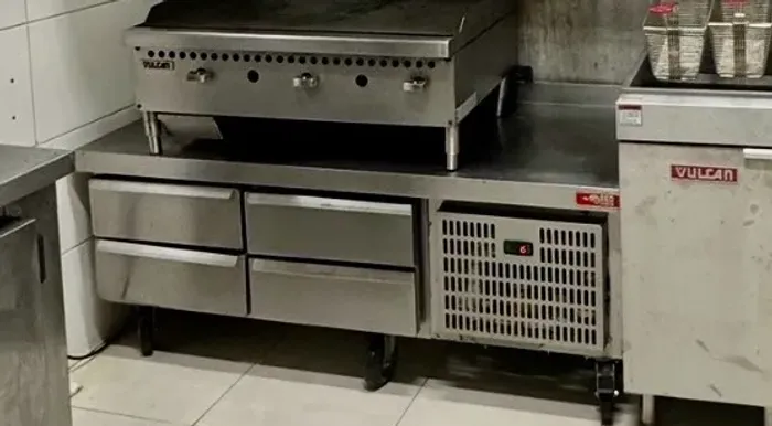 Balcão refrigerado gaveteiro