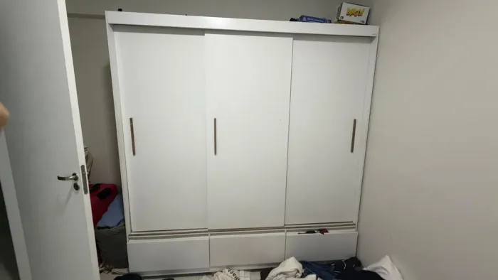Guarda-roupa 3 portas
