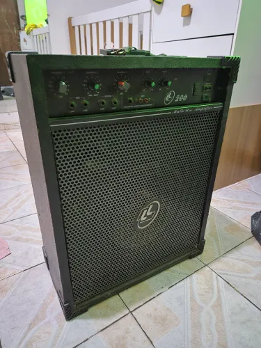 Caixa De Som Amplificada