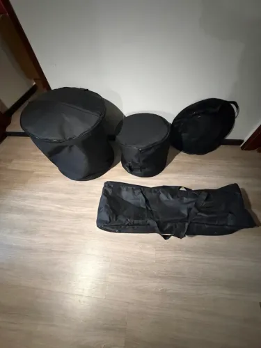 4 Bags de bateria.