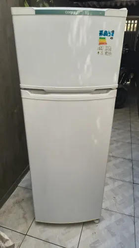 Geladeira Consul 220volta 350l funcionando perfeitamente ( entrego)