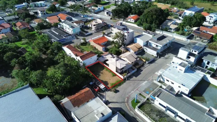 Terreno à venda no Centro de Penha excelente oportunidade!