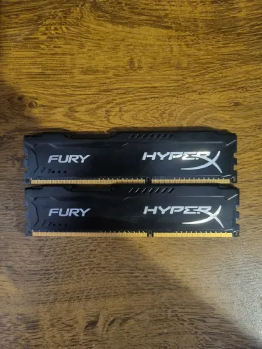 Memória RAM HyperX, DDR3, 2x4gb, 1600MHz