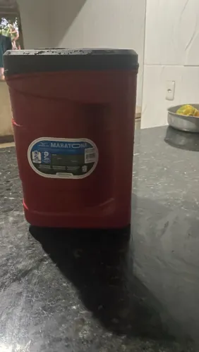 VENDO GARRAFÃO TÉRMICO MARATONA VERMELHO