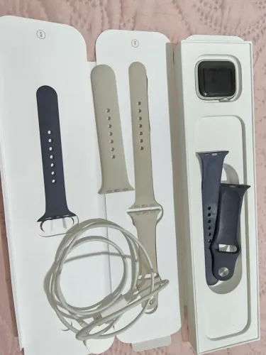 Apple Watch Silver Aluminum Case SE 40MM