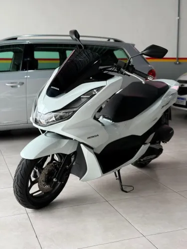 PCX 2024 IMPECÁVEL
