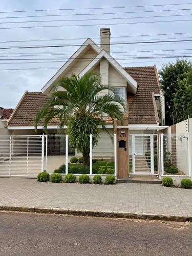 VENDO CASA EM CASCAVEL PR BAIRRO NOBRE NEVA PRÓXIMA AO CENTRO ( ACEITO IMOVEL EM CURITIBA)
