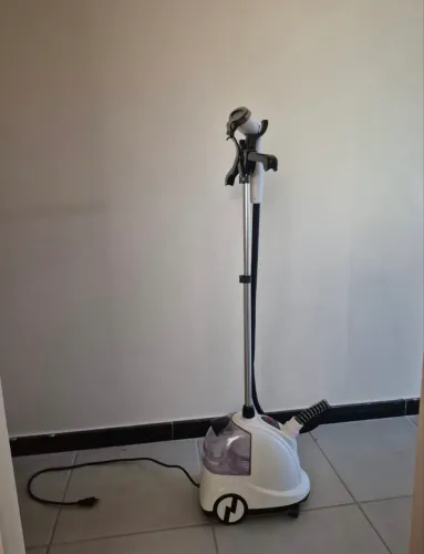 Passadeira a vapor candence