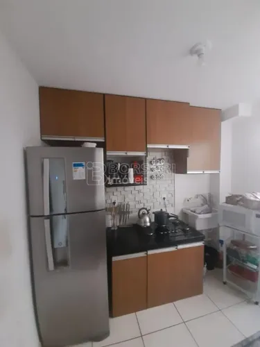 Venda de Apartamentos / Padrão na cidade de Araraquara