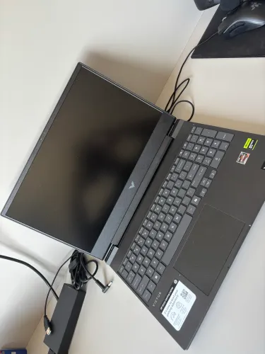 Notebook Gamer Hp Victus Ryzen 7 7445HS e RTX4050
