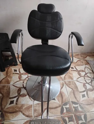 Cadeira profissional reclinável