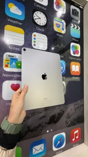 IPAD AIR M2 13" 128 GB SPACE GRAY  WIFI SEMINOVO DISPONÍVEL 