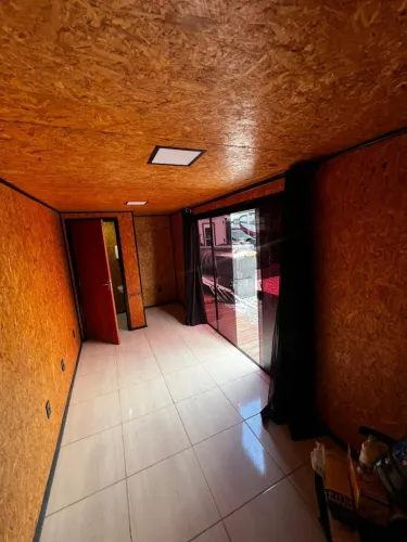 COUNTEINER PREPARADO COM HIDRÁULICA E ELÉTRICA. COM FORR E PISO. BANHEIRO INSTALADO