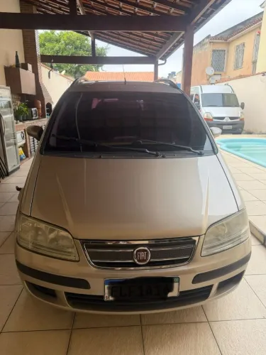 Fiat Idea ELX 1.4 MPI Fire Flex 8V 5P 2010