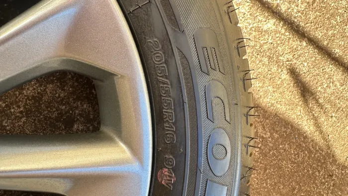 Kit Rodas e Pneus Corolla GLI aro 16