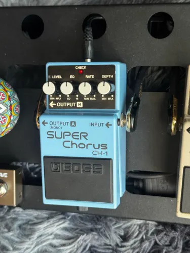 Pedal BOSS Super Chorus