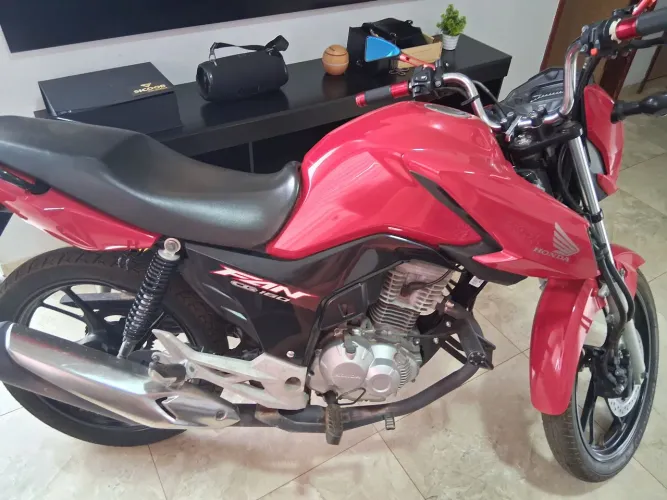 Moto fan 160 em excelente estado