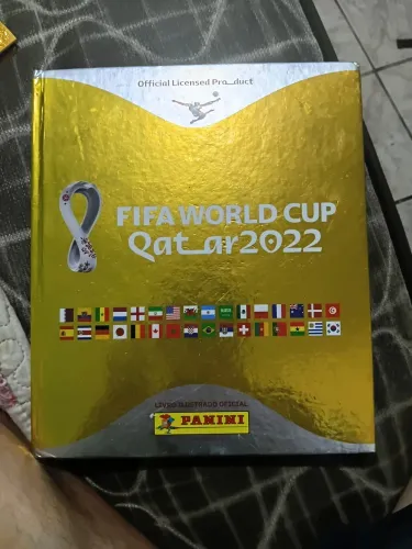 Álbum da copa 2022 com 157 figurinhas tem neymar ,e vários outros 