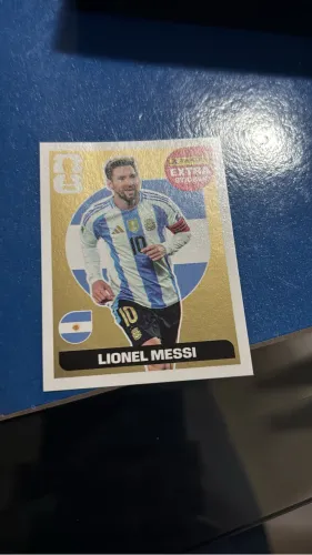 Figurinha Messi legend Dourada