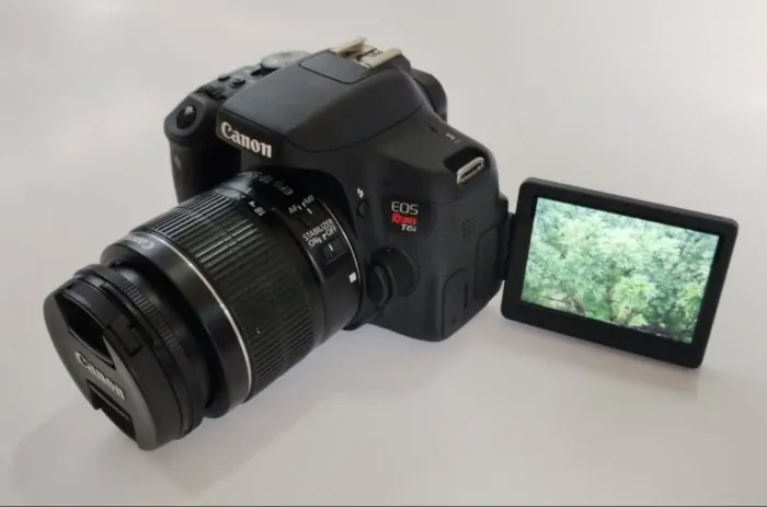 Canon T6i + Lente 18-55 STM + Flash YN565EXII