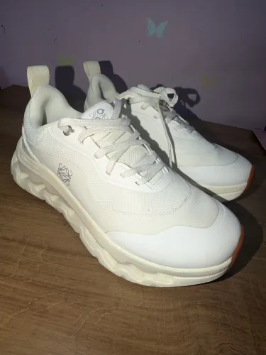 Tênis on x Loewe Flow Runner- 37BR Importado