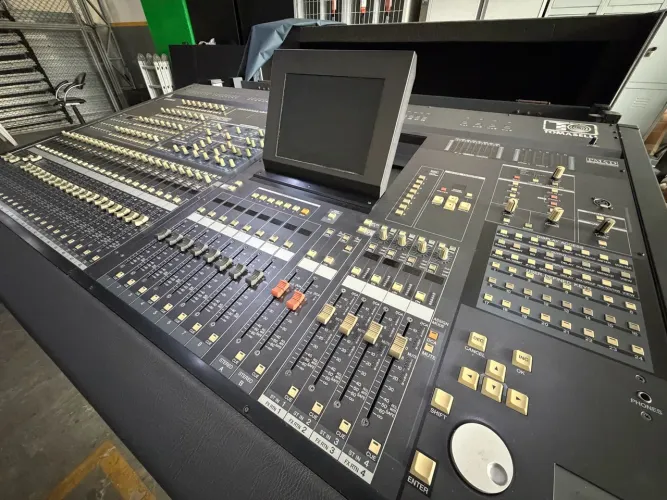 MESA DE SOM DIGITAL YAMAHA PM5D PERFEITA