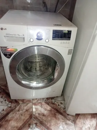 Lava e Seca LG