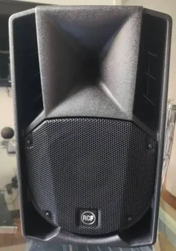 Caixa rcf 710