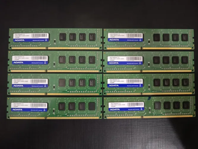 Memória RAM DDR3 4GB x 8