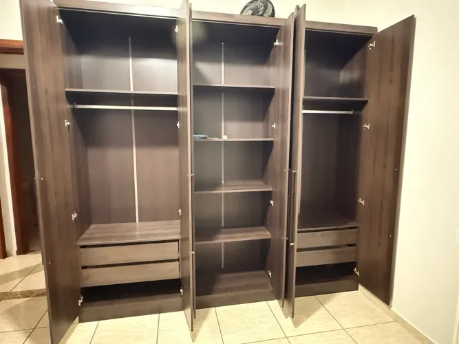 Guarda roupa 6 portas casal