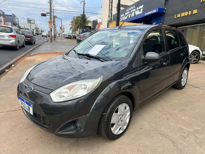 Ford Fiesta SE 1.6 8V Flex 5P 2014