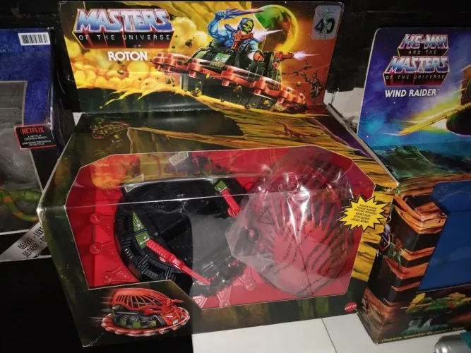 Nave da série do He-mam mestres do universos MOTU...nave rotton do personagem esqueleto