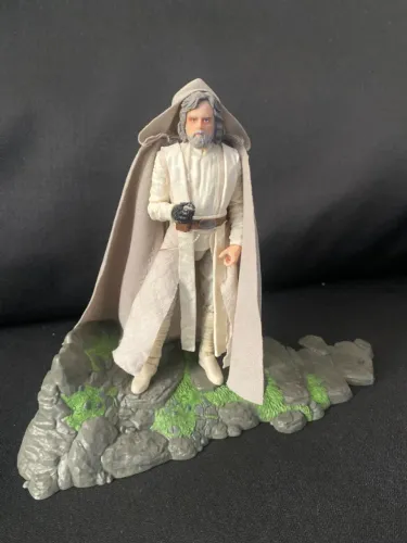 Boneco action figure - Luke Skywalker (Jedi Master) da coleção Star Wars Black Series