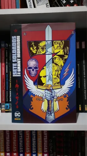 HQ Sete Soldados da Vitória ( Omnibus - Panini ) por Grant Morrison