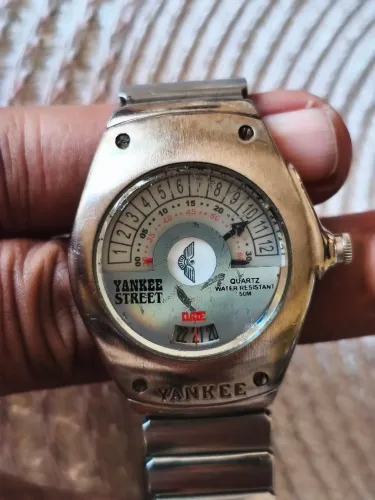 Relógio  yanee streel original feminino raro