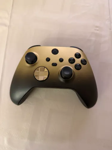Controle joystick sem fio Microsoft Xbox wireless controller Gold Shadow dourado