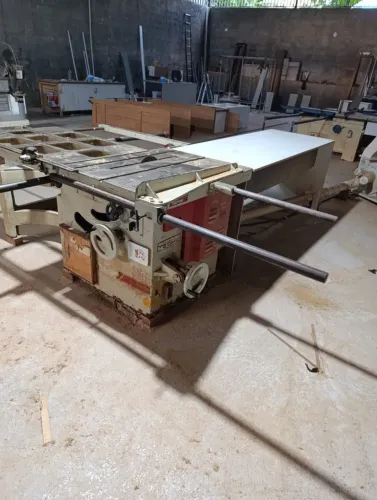 Esquadrejadeira omil top de linha