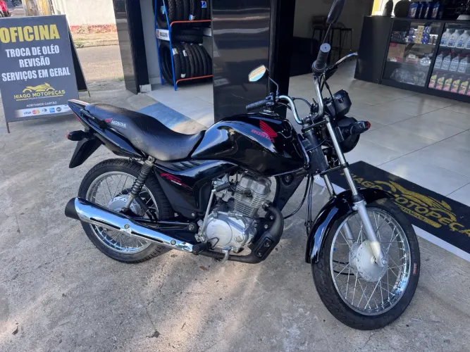 FAN 125 2012 preta bem conservada 